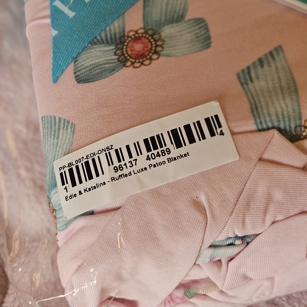 Posh Peanut Edie/katalina Luxe Patoo Bamboo Blanket - Picture 2 of 3